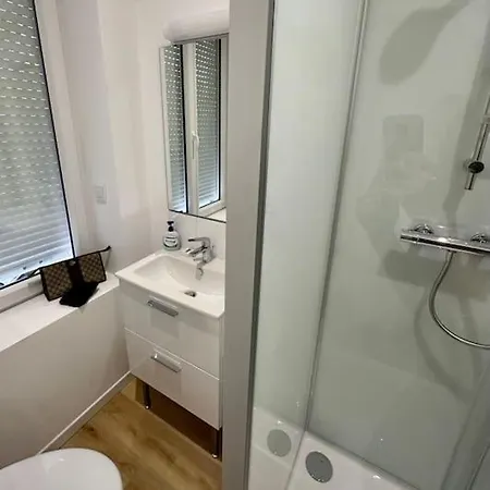 Holiday home Maison 22 Couchages Prox Gare Et Centre Max 10